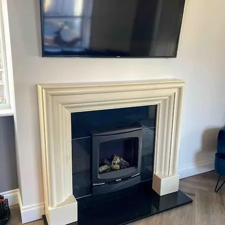 Stanley Place * Na Clocha Liatha